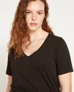 Premium Peruvian Cotton V-Neck Tee - Slim Fit Black