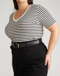 Premium V-Neck Striped Peruvian Cotton Tee - Ecru/Black 7 Premium V-Neck Striped Peruvian Cotton Tee - Ecru/Black -UNIVERSAL STANDARD V Rex Ecru Black Stripe US10013VS 506 002 521