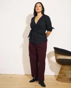 Women's Stretch Cotton Twill Cargo Pants - Black Cherry