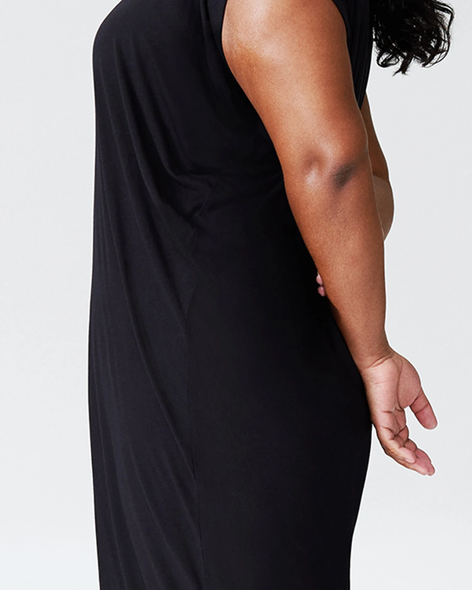 Carrea Relaxed Liquid Jersey Dress - Black 6 Carrea Relaxed Liquid Jersey Dress - Black - Image 4